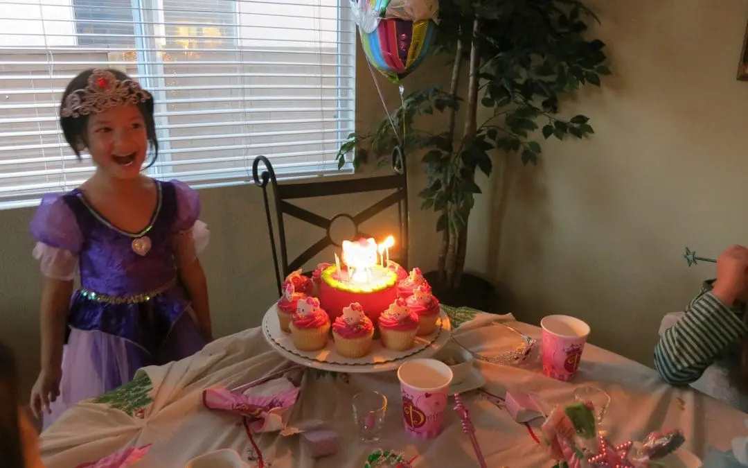How to Throw a Fancy Tea Party for Girls